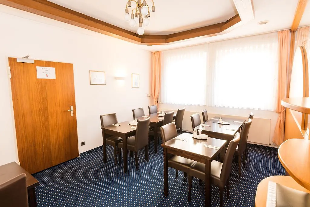 Hotel Am Friedensplatz Stuttgart