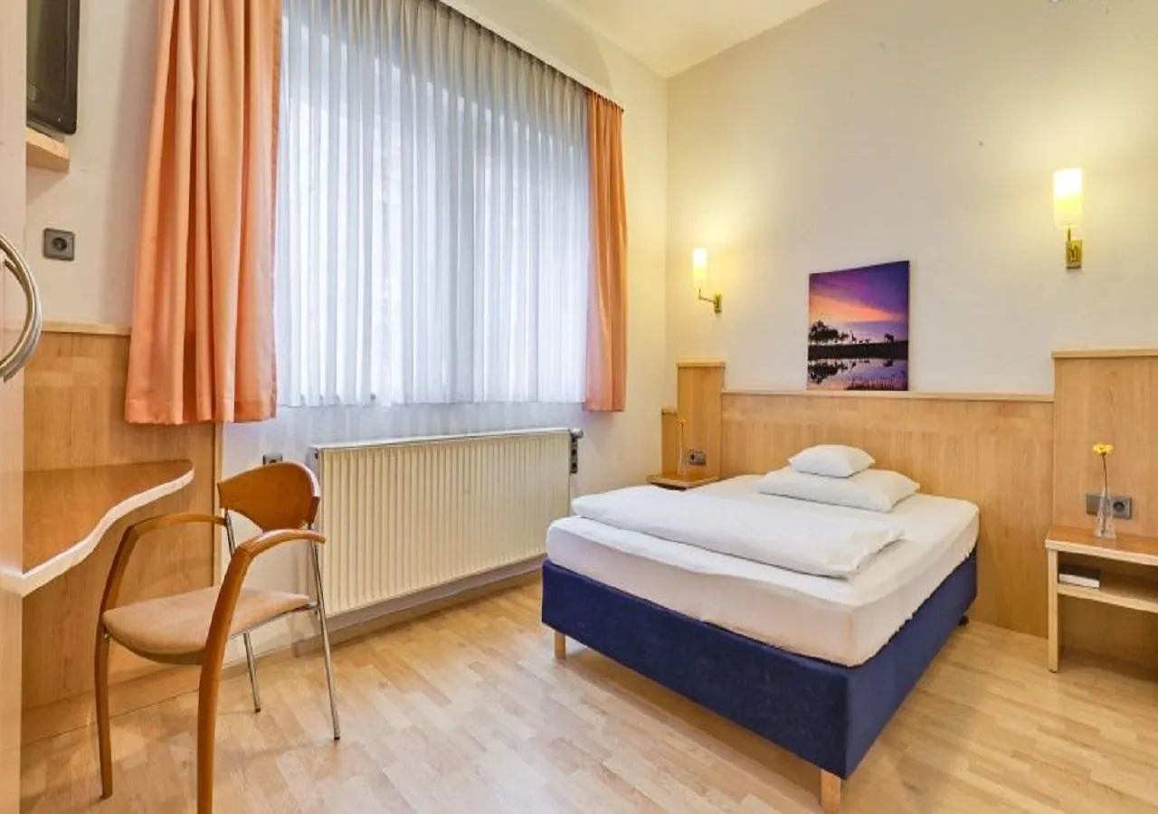 Hotel am Friedensplatz Stuttgart